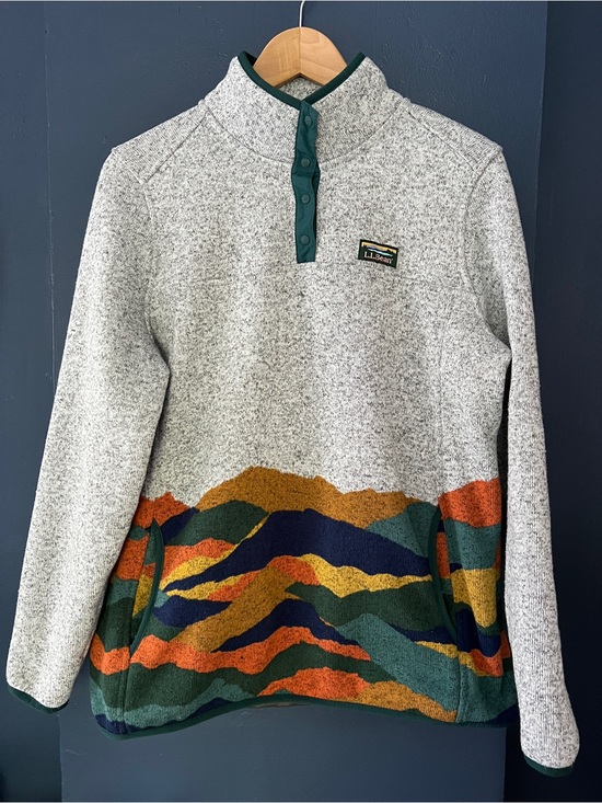 L.L. Bean Jackets & Blazers - L.L. Bean Women’s Gray Pullover Sweater with Multicolor Mountain Pattern
